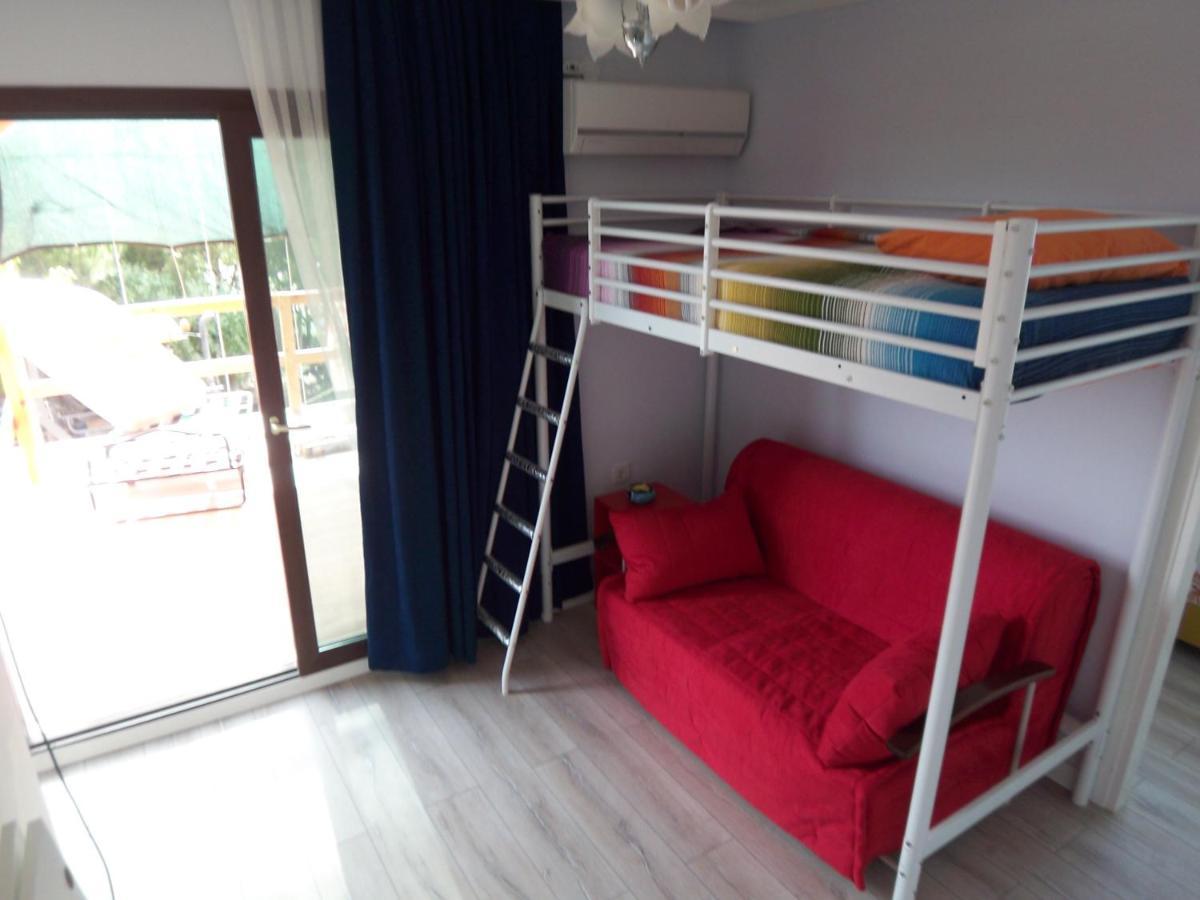 Izmir Tatil Evi Beach Resort Seferihisar Urkmez Exterior photo